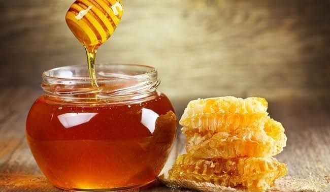 Top Health Benefits of Honey: Nature’s Sweet Superfood