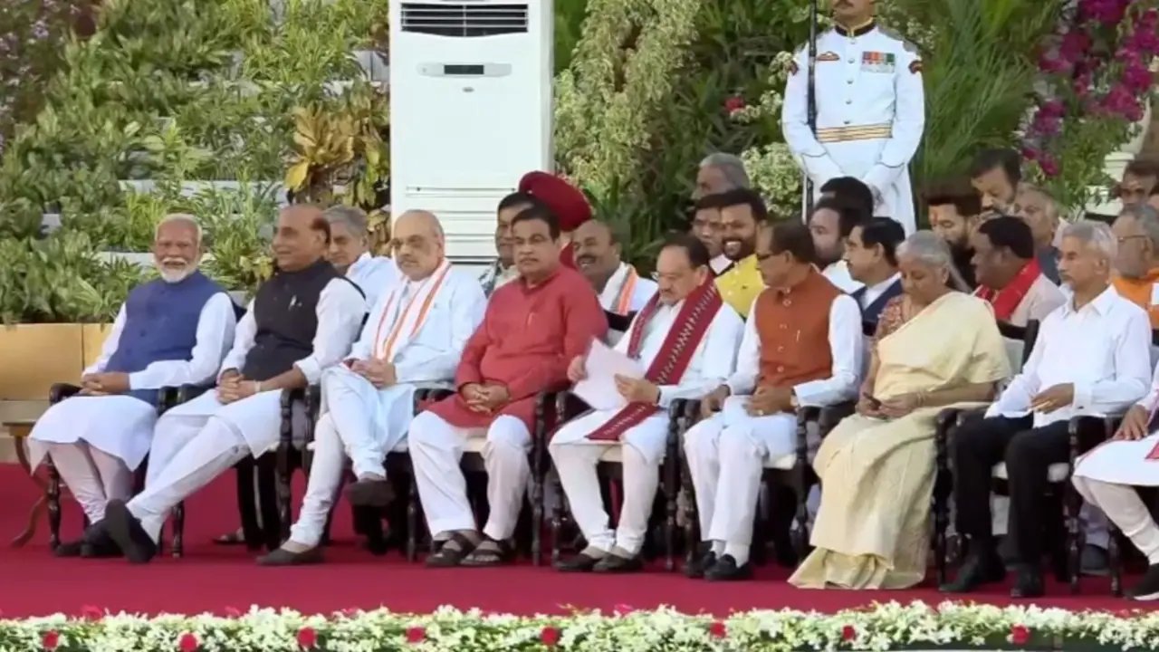 नए मंत्रिपरिषद में 70 मंत्री करोड़पति, औसत संपत्ति 107.94 करोड़ रुपये
